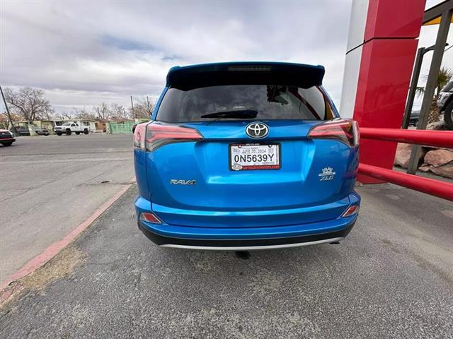 $23995 : Pre-Owned 2018 RAV4 XLE Sport image 5