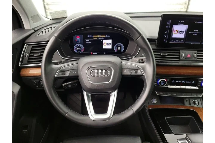 $28998 : Audi Q5 2022 AWD quattro S l image 10