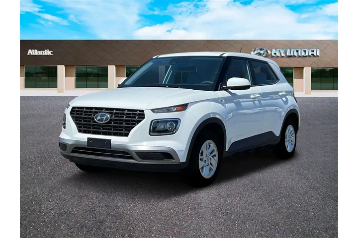 $17250 : Hyundai VENUE 2025 SE 4dr Cr image 1