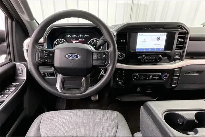 $29490 : Ford F-150 2021 4x4 XLT 4dr image 5