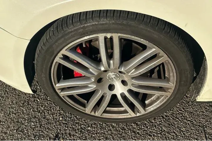 $21995 : Maserati Ghibli 2017 4dr Sed image 6