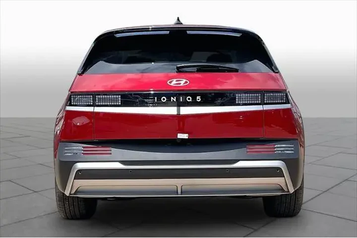 $32550 : Hyundai IONIQ 5 2026 SEL 4dr image 4