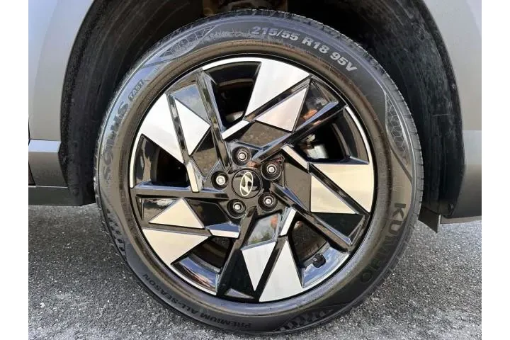 $22899 : Hyundai KONA 2024 AWD SEL 4d image 6