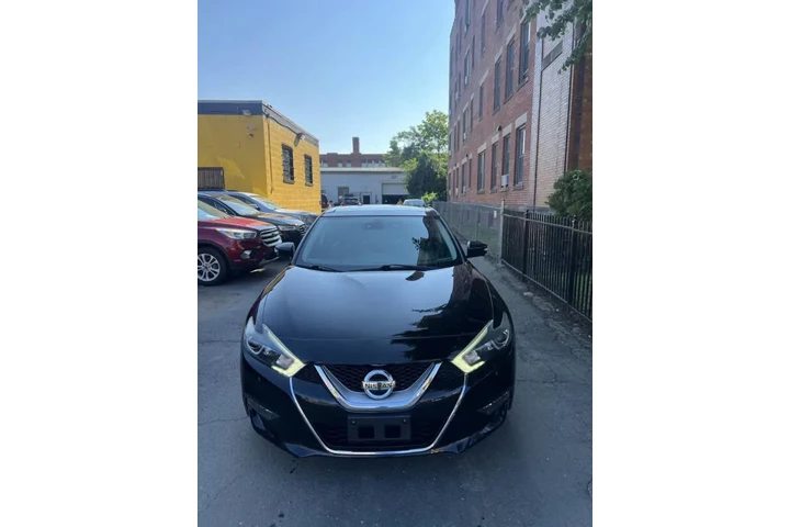 $14499 : 2017 Maxima Platinum image 9