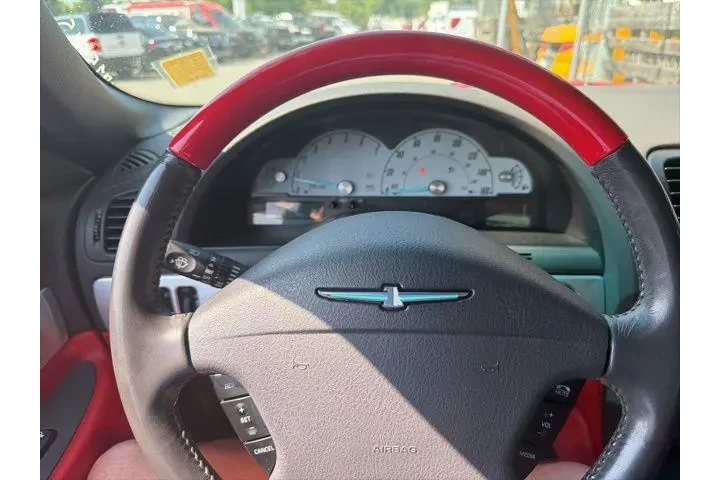 $18992 : Ford Thunderbird 2002 Deluxe image 10