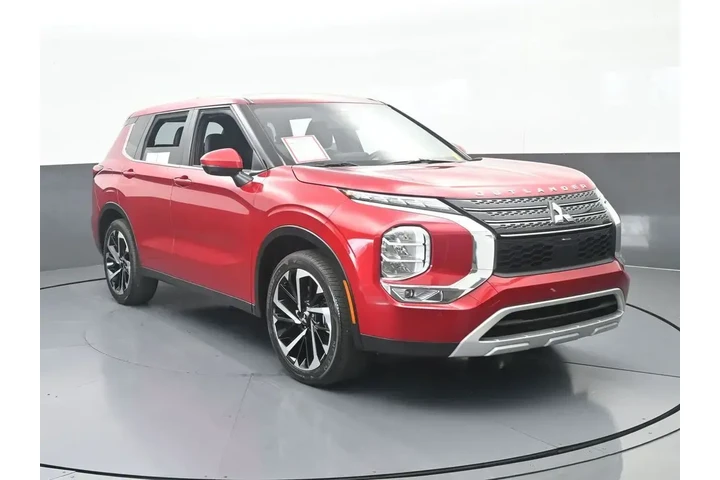 $23991 : Mitsubishi Outlander 2024 SE image 9