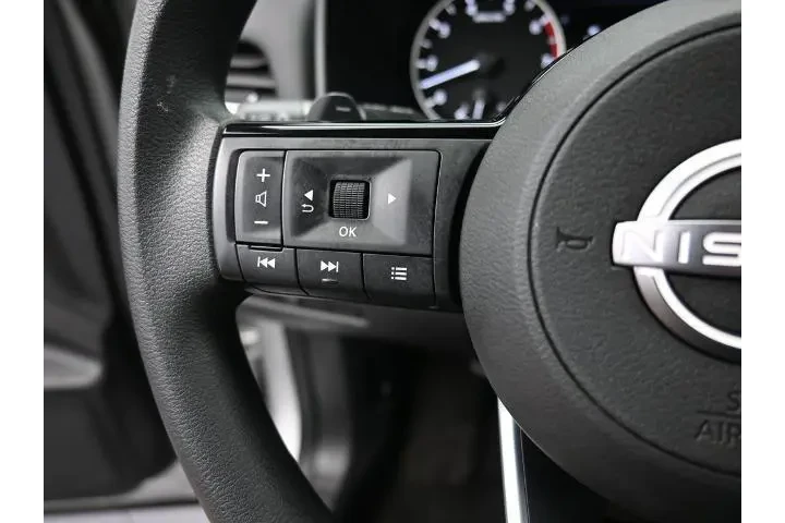 $24391 : Nissan Rogue 2023 SV 4dr Cro image 3