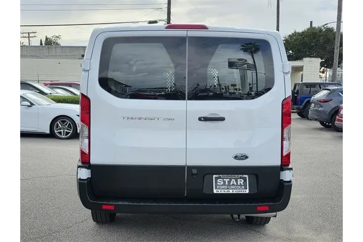 $33995 : Ford Transit 2024 250 3dr SW image 5