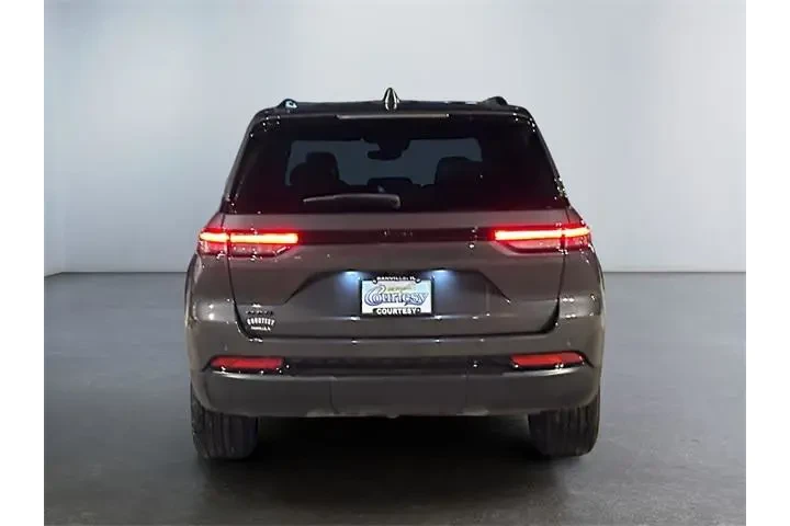 $33880 : Jeep Grand Cherokee 2024 4x4 image 4