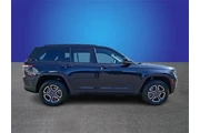 $28588 : Jeep Grand Cherokee 2022 4x4 thumbnail