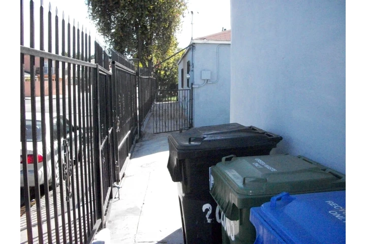 $500 : HABITACION EN COMPTON $ 490 image 6