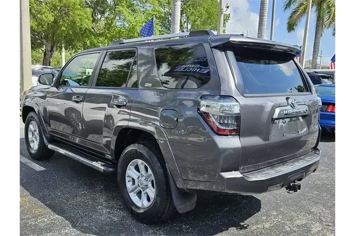 $29990 : Toyota 4Runner 2020 4x2 SR5 image 8