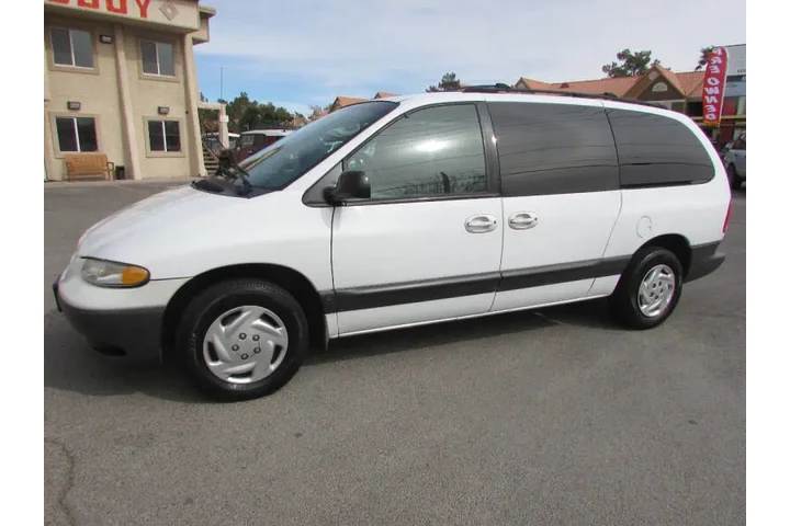 $4995 : 2000 Grand Caravan SE image 8