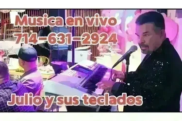 JULIO Y SUS TECLADOS $150/HORA en Los Angeles