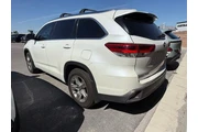 $28788 : Toyota Highlander 2019 Limit thumbnail