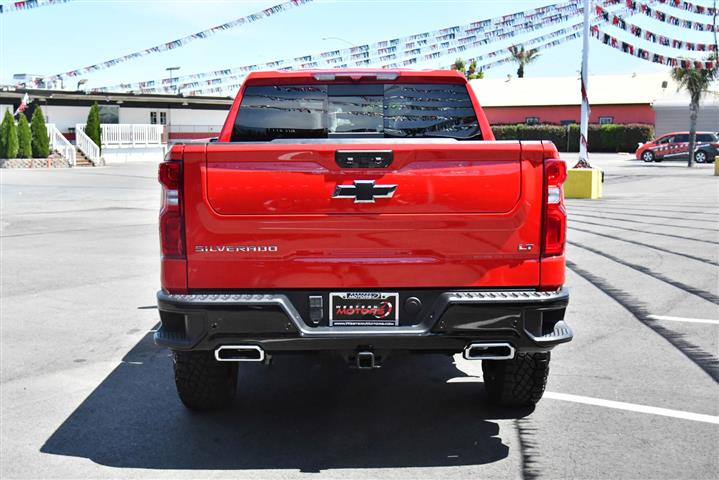 $56446 : Silverado 1500 LT Trail Boss image 7