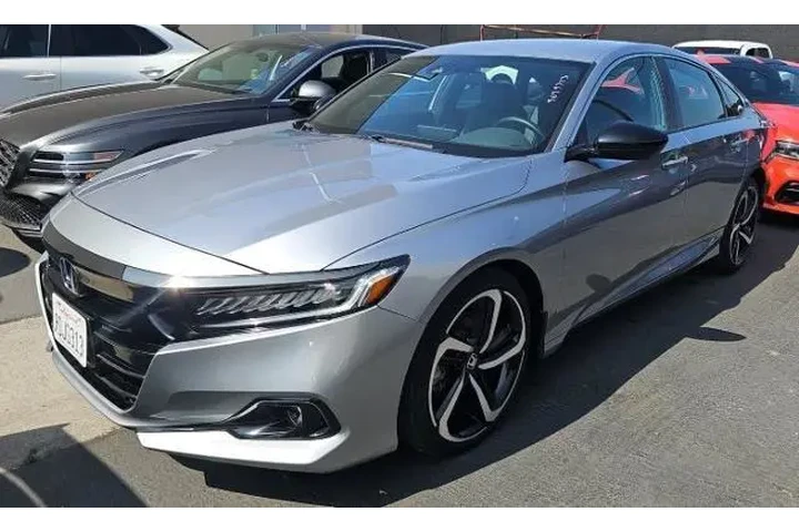 $25400 : Honda Accord 2022 Sport 4dr image 1