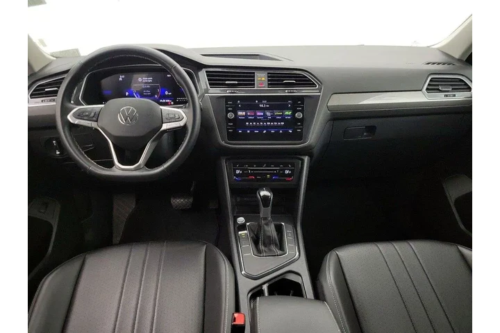 $22998 : Volkswagen Tiguan 2024 SE 4d image 9