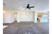$900 : Wonderful open and spacious ! thumbnail