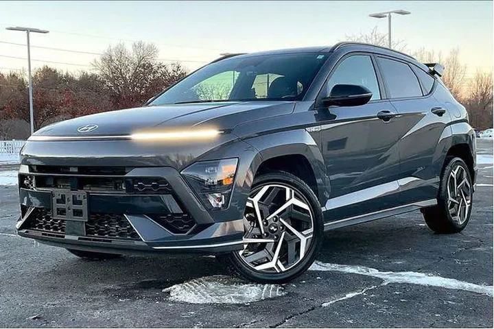 $23500 : Hyundai KONA 2024 AWD N Line image 3