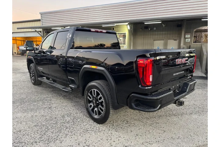 2022 GMC Sierra 2500HD 4WD Cr image 4