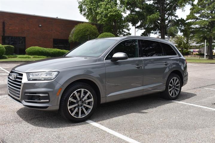 2017 Q7 3.0T quattro Premium image 1