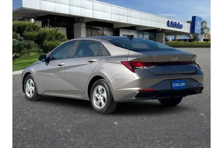 $17599 : Hyundai ELANTRA 2023 SE 4dr image 7