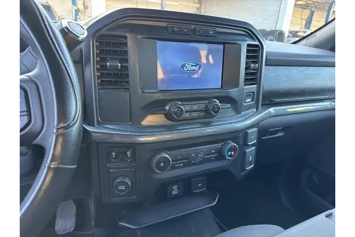 $29804 : Ford F-150 2021 4x2 XL 4dr S image 7