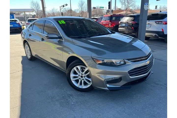2018 Malibu LT image 3