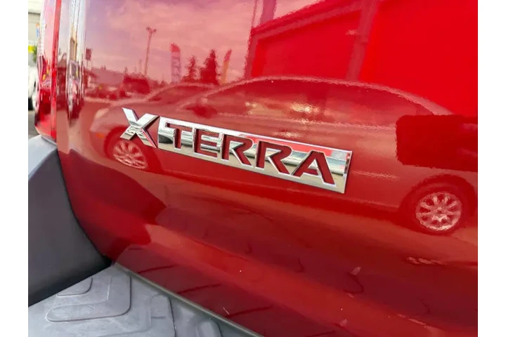 $12995 : 2015 Xterra S image 9