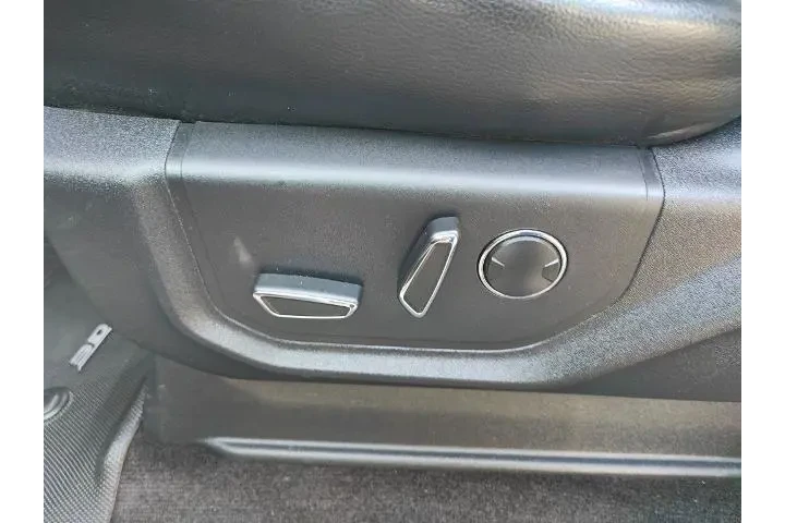 $28399 : Ford F-150 2016 4x4 King Ran image 7