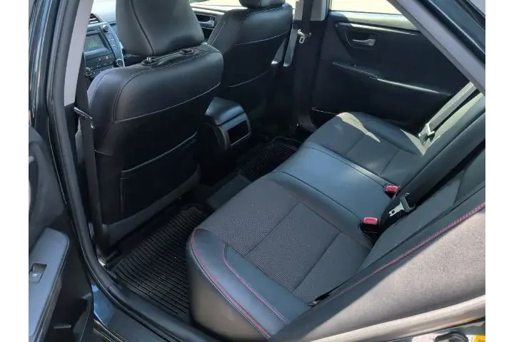 $18795 : Toyota Camry 2017 LE 4dr Sed image 9