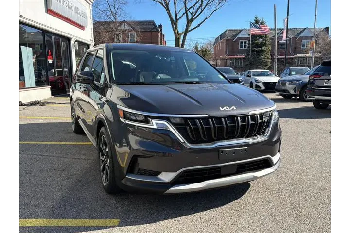 $32990 : Kia Carnival 2023 EX 4dr Min image 10