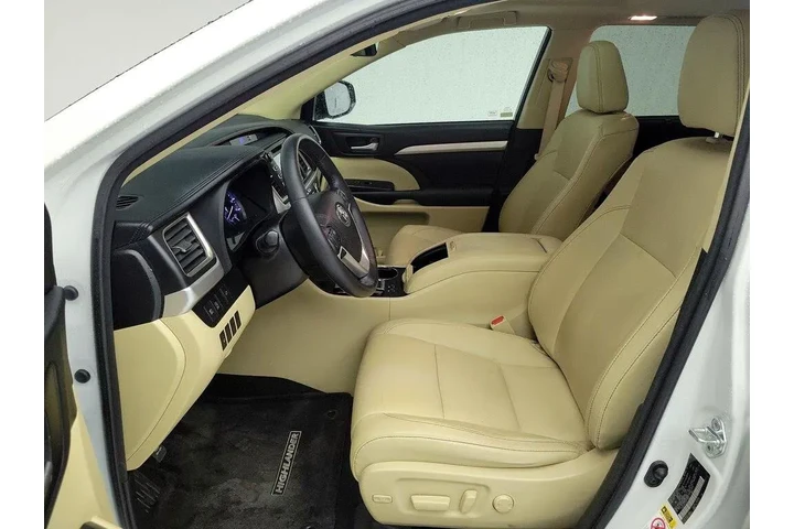 $26998 : Toyota Highlander 2017 XLE 4 image 10