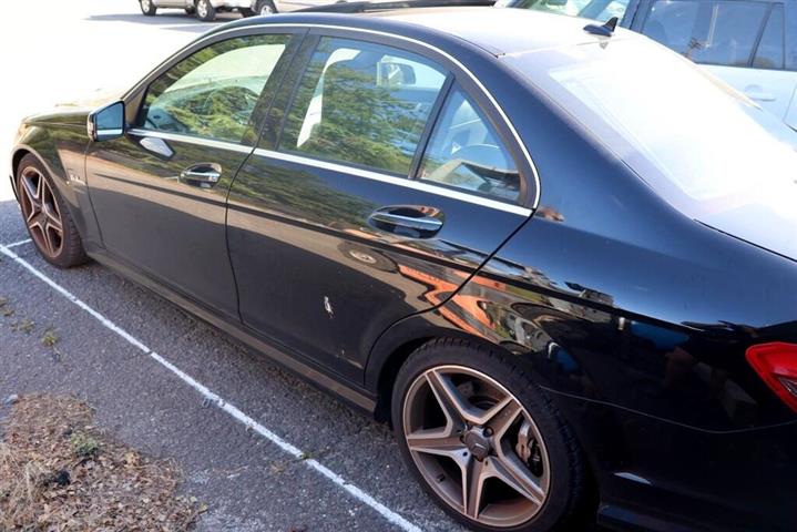 2011 Mercedes-Benz C-Class image 4