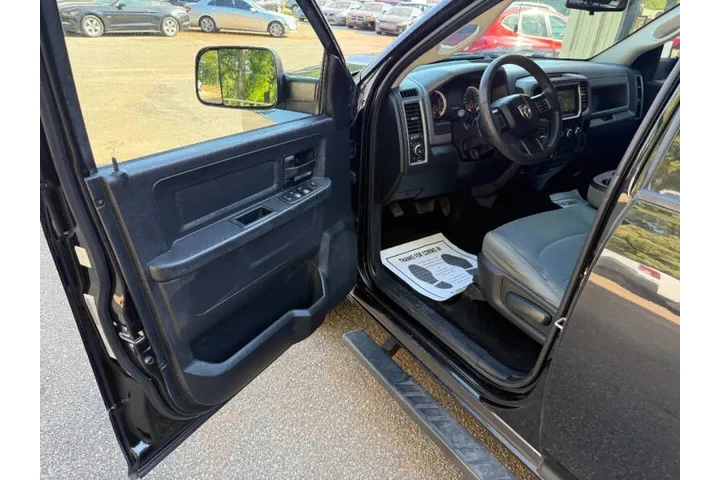 $14999 : 2016 RAM 1500 Express image 9