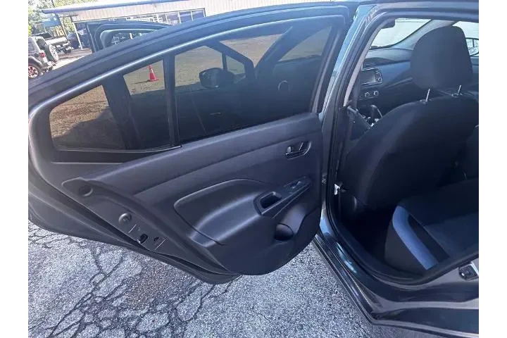 $17995 : Nissan Versa 2024 SV 4dr Sed image 10