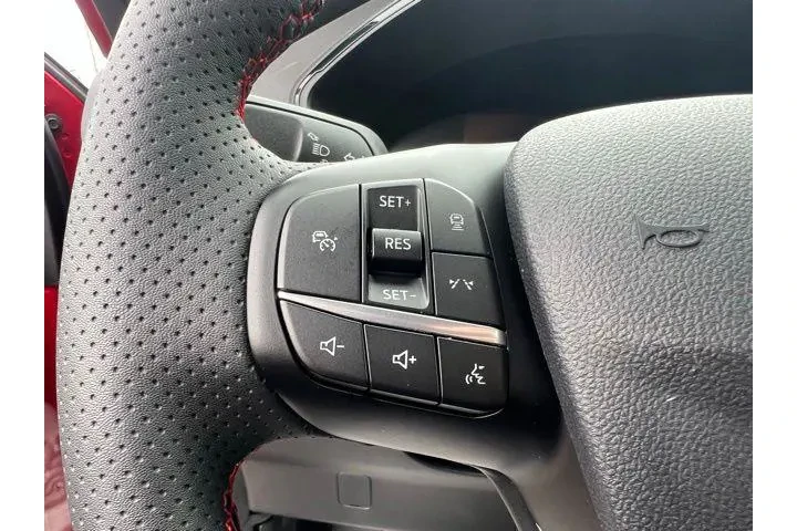 $24535 : Ford Escape 2023 AWD ST-Line image 9