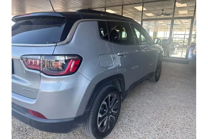 $21994 : Jeep Compass 2023 4x4 High A image 6
