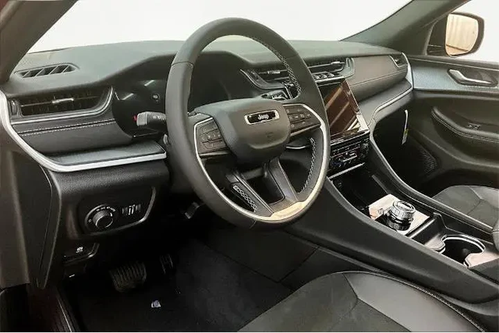 $39900 : Jeep Grand Cherokee L 2025 4 image 9