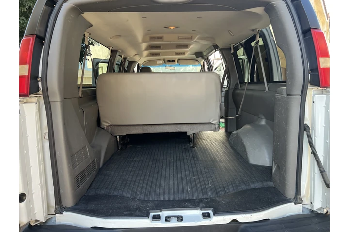 $6500 : 2007 Chevrolet  express image 7