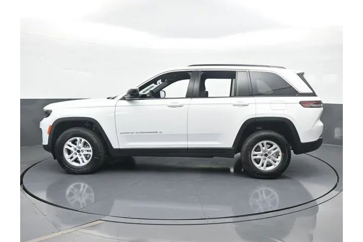 $34838 : Jeep Grand Cherokee 2025 4x4 image 3