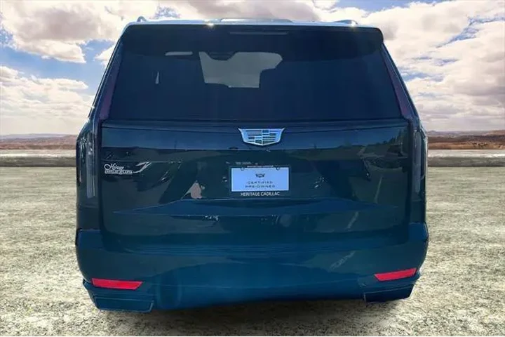 Cadillac Escalade ESV 2021 4 image 6