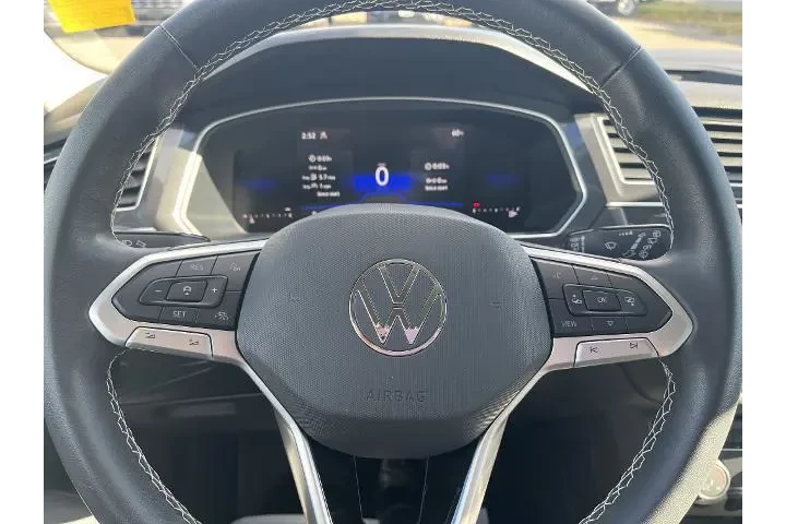 $22988 : Volkswagen Tiguan 2024 AWD S image 8