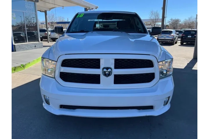 2018 RAM 1500 Tradesman Crew image 2