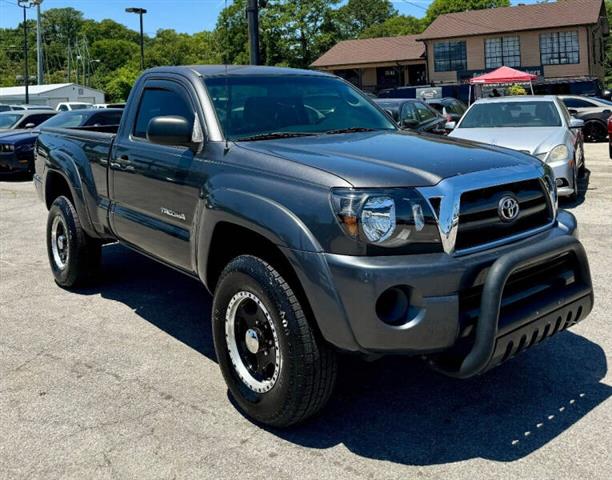 $6500 : 2010 Tacoma PreRunner image 2