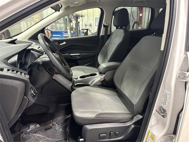 $11900 : Pre-Owned 2016 Escape SE image 4