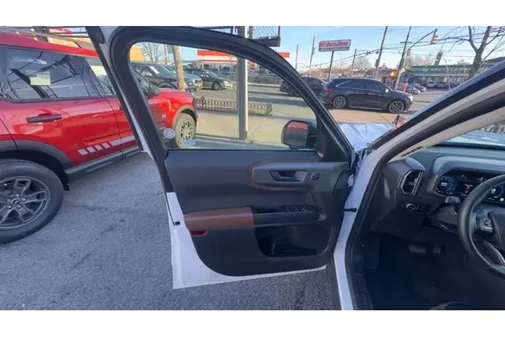 $30829 : Ford Bronco Sport 2025 AWD O image 9