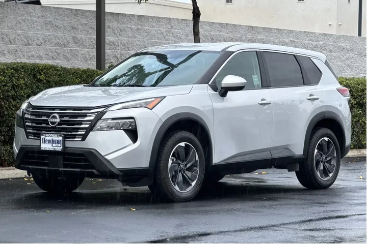 $23575 : Nissan Rogue 2024 SV 4dr Cro image 8