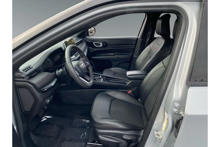 $30209 : Jeep Compass 2024 4x4 Trailh image 9